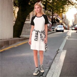 JAMES PERSE FLARED BASEBALL MINI DRESS ICE CREAM/BLACK SHORT RAGLAN SLEEVE DRESS